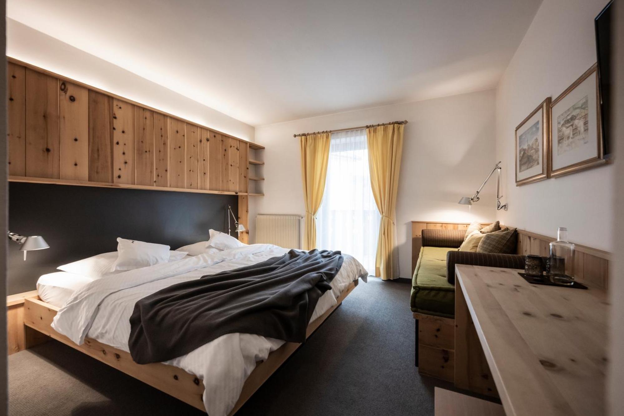 Hotel & Gasthof Zum Hirschen San Genesio Atesino Exterior photo