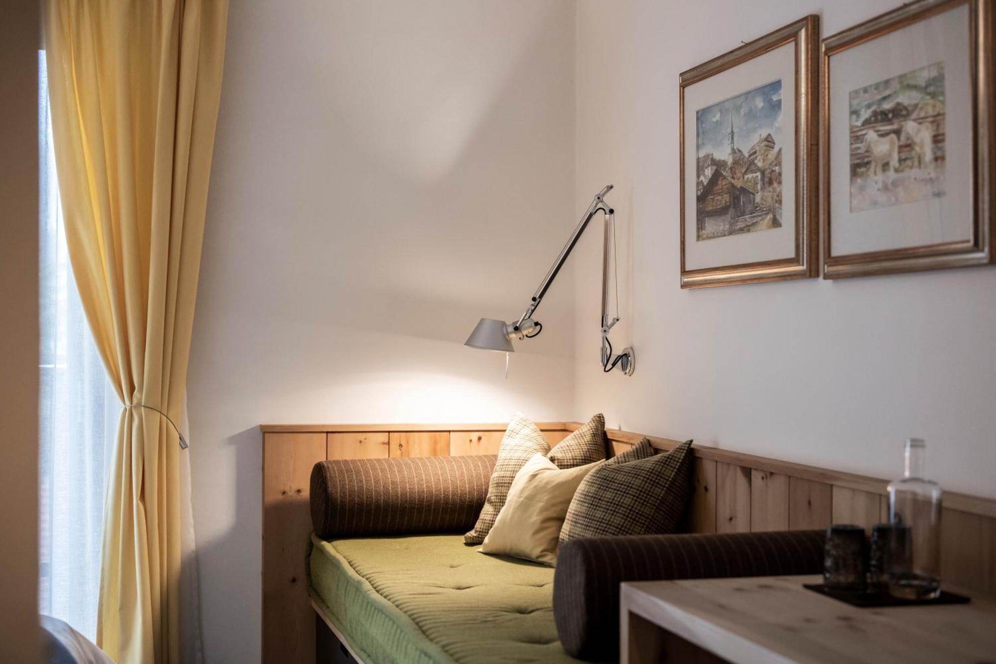 Hotel & Gasthof Zum Hirschen San Genesio Atesino Exterior photo